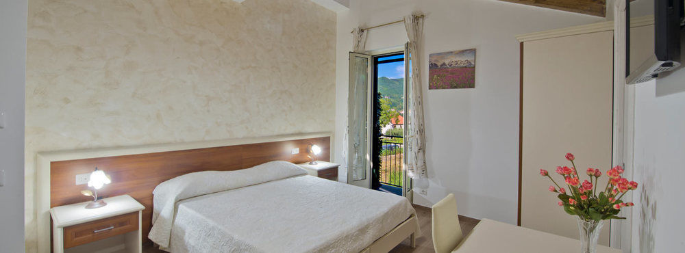 Gli Dei Gemelli Bed & Breakfast Аджерола Екстериор снимка