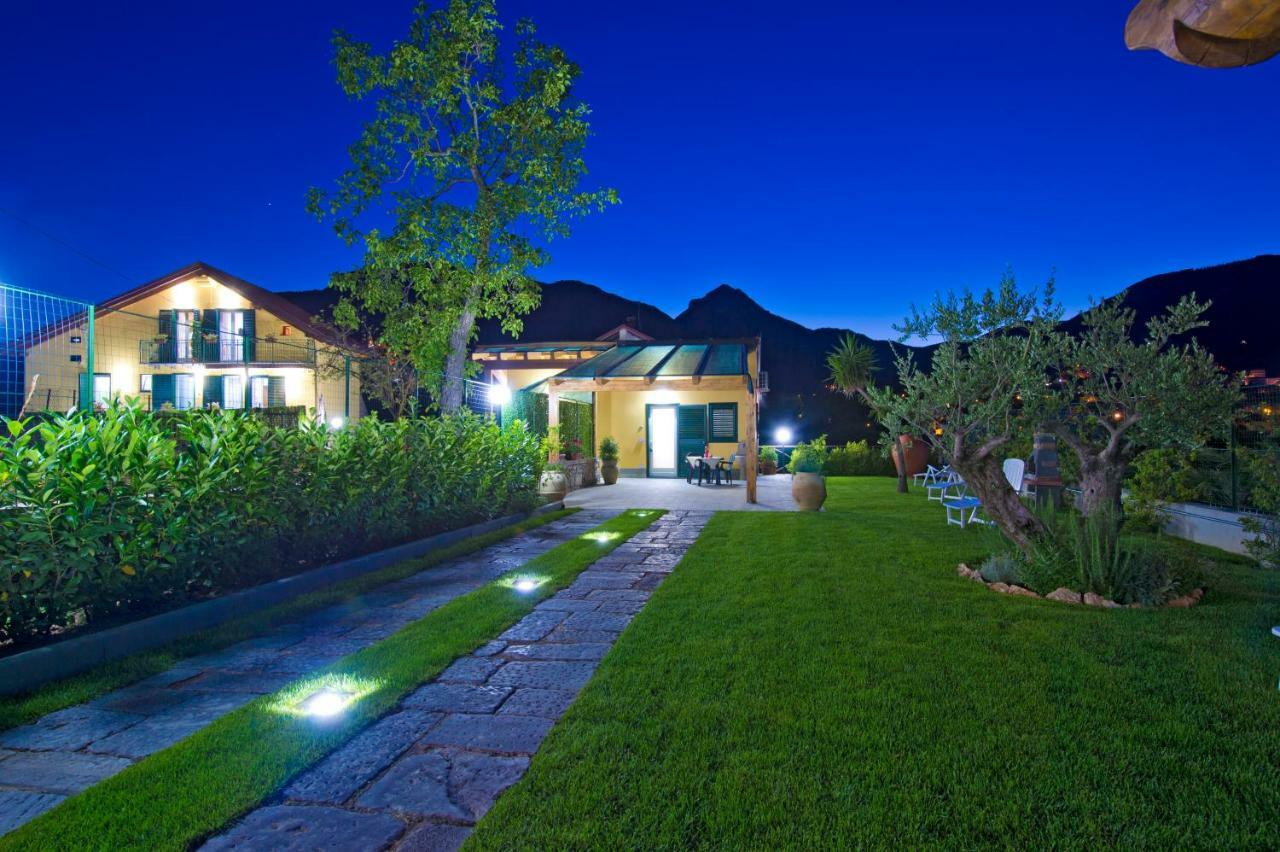 Gli Dei Gemelli Bed & Breakfast Аджерола Екстериор снимка
